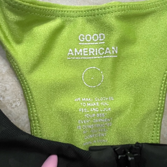 Cute camo workout set (top size small,  bottom xs) - Picture 14 of 14